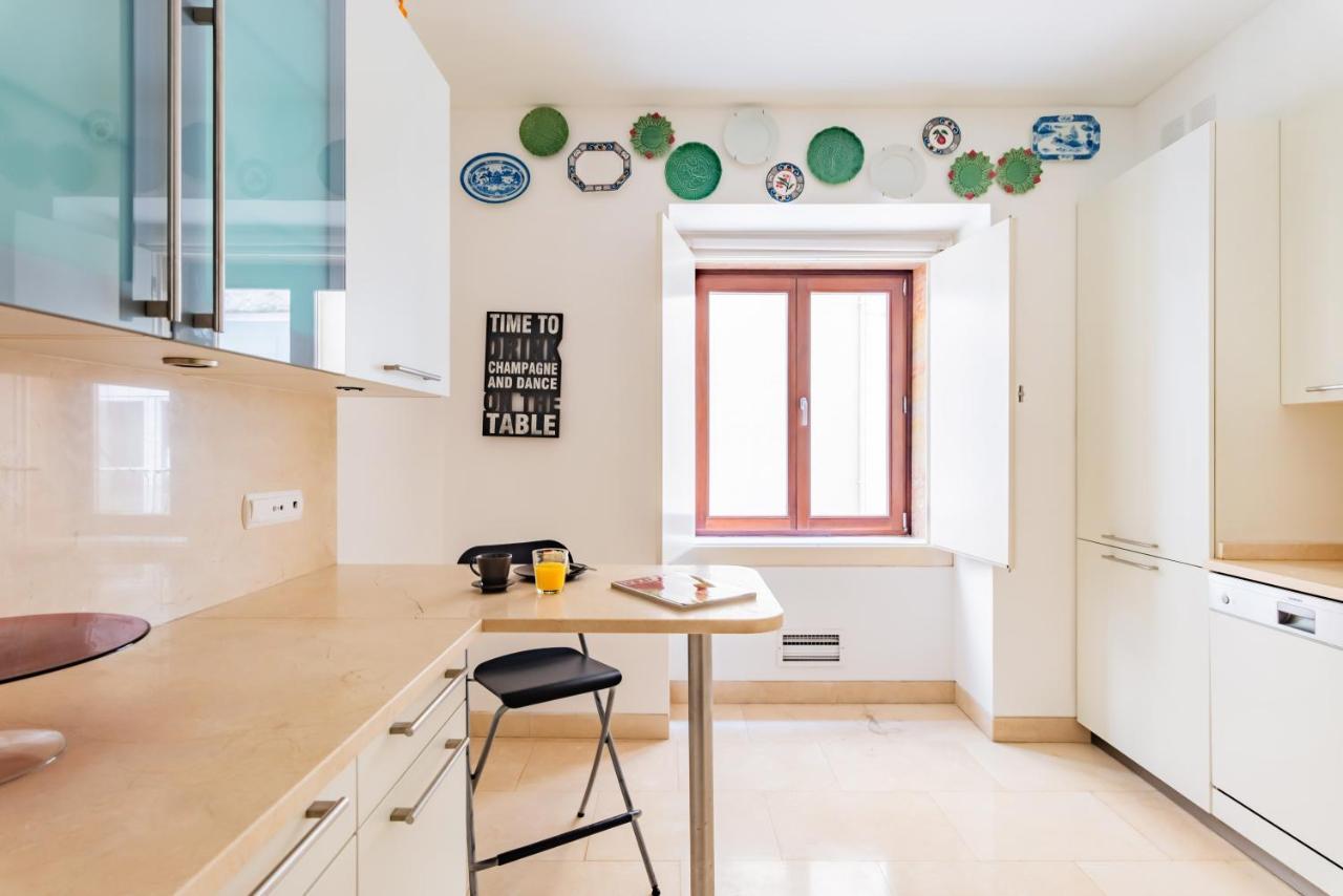 Chiado Mercy II Apartment Lisboa Екстериор снимка